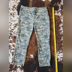 Women's Rock & Republic Camo Print Pull On Pants